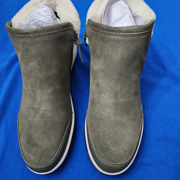 Vionic Olive Booties - Picture 2 of 2